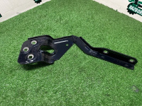 Volkswagen / Touareg / Петля капота