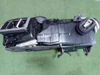 Audi / A5 / Печка салона