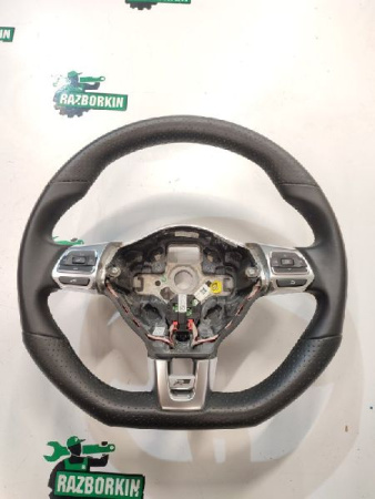 Volkswagen / Tiguan / Руль