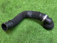 BMW / 1-Series / Патрубок радиатора