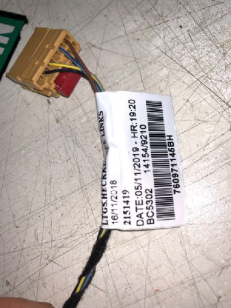 Volkswagen / Touareg / Проводка двери багажника