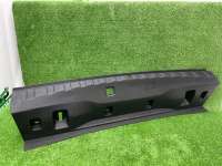 BMW / 3-Series / Накладка замка багажника