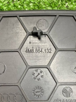 Audi / Q8 / Коврик подлокотника