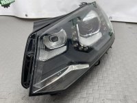 Volkswagen / Touareg / Фара