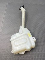 Ford / EXPLORER / Бачок омывателя