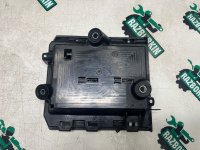 Audi / Q7 / Кронштейн ЭБУ