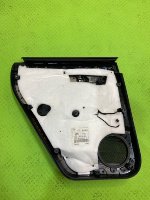 Volkswagen / Touareg / Обшивка двери