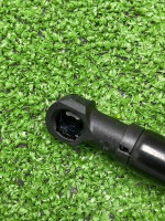 Audi / A6 / Амортизатор крышки багажника