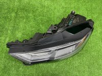 Audi / A6 / Фара