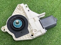 Porsche / Cayenne / Мотор стеклоподъемника