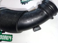 Audi / A5 / Патрубок воздушного фильтра
