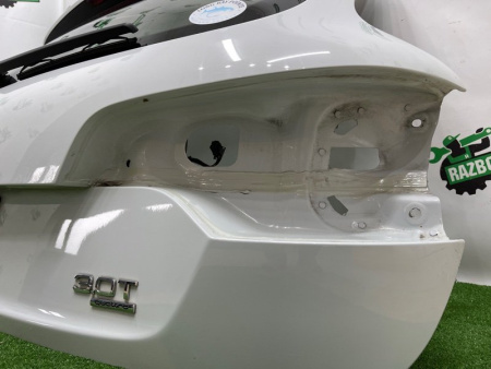 Audi / Q7 / Крышка багажника