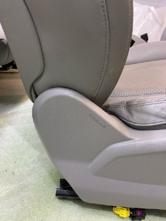 Audi / Q7 / Комплект сидений