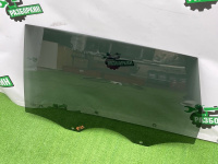 Audi / Q7 / Стекло двери