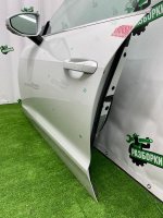 Audi / A7 / Дверь боковая