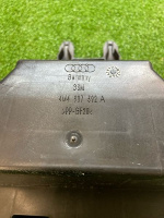 Audi / Q8 / Кронштейн