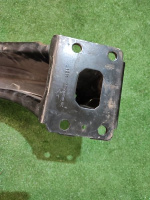 Volkswagen / Touareg / Усилитель бампера