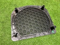 BMW / X5 / Крышка динамика