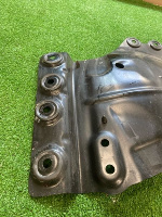 Audi / Q8 / Усилитель