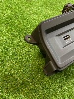 Audi / A6 / USB Разъем