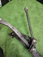 BMW / X1 / Подрамник