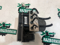 Audi / A6 / Блок ABS