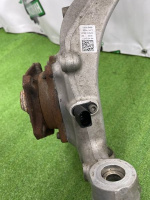 Audi / A6 / Кулак поворотный