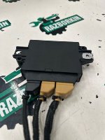 Volkswagen / Touareg / Блок парктроников