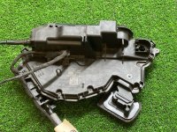 Volkswagen / Golf / Замок двери