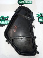 Volkswagen / Touareg / Крышка предохранителей Volkswagen / Touareg / Крышка предохранителей