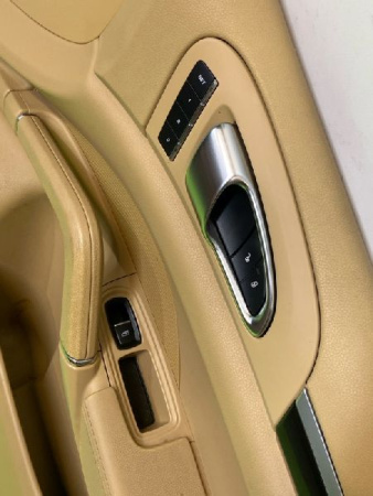 Porsche / Cayenne / Обшивка двери