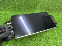 Audi / Q8 / Дисплей мультимедиа