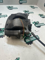 BMW / 1-Series / Суппорт тормозной