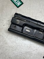 BMW / 7-Series / Кронштейн крепления порога