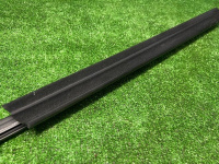 BMW / 1-Series / Уплотнитель стекла двери