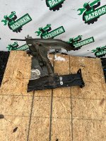 Audi / A5 / Лонжерон