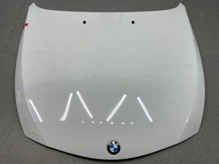 BMW / M6 / Капот
