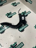 Audi / Q5 / Педаль газа