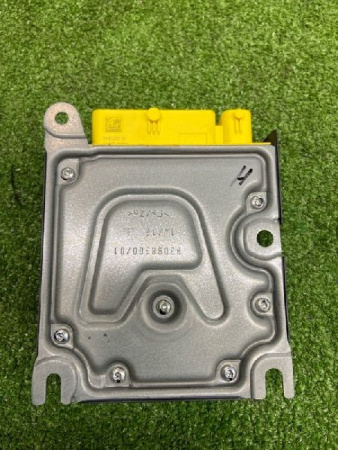 Audi / Q8 / Блок управления подушками безопасности