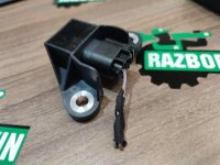 BMW / 5-Series / Датчик удара