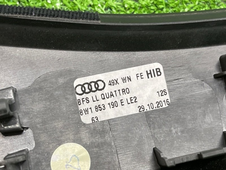 Audi / A4 / Декоративная накладка торпедо