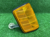 Mercedes-Benz / 190e / Поворотник