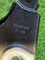 Chevrolet / Tahoe / Петля капота