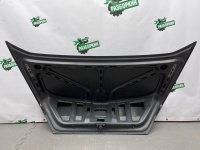 Mercedes-Benz / E-Class / Крышка багажника