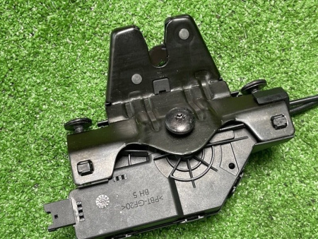 BMW / M6 / Ручка крышки багажника