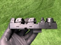 BMW / 3-Series / Блок управления стеклоподъемниками