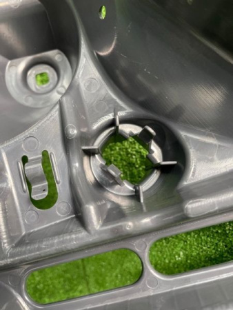 BMW / M6 / Крепление бампера