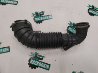 Audi / Q5 / Патрубок воздушного фильтра