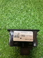Audi / A5 / Кнопка крышки багажника