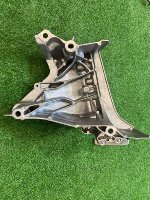 Volkswagen / Tiguan / Кронштейн